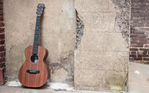 Guitarra Acústica Martin 0-X1E.