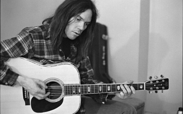 La Guitarra Martin D-45 de Neil Young